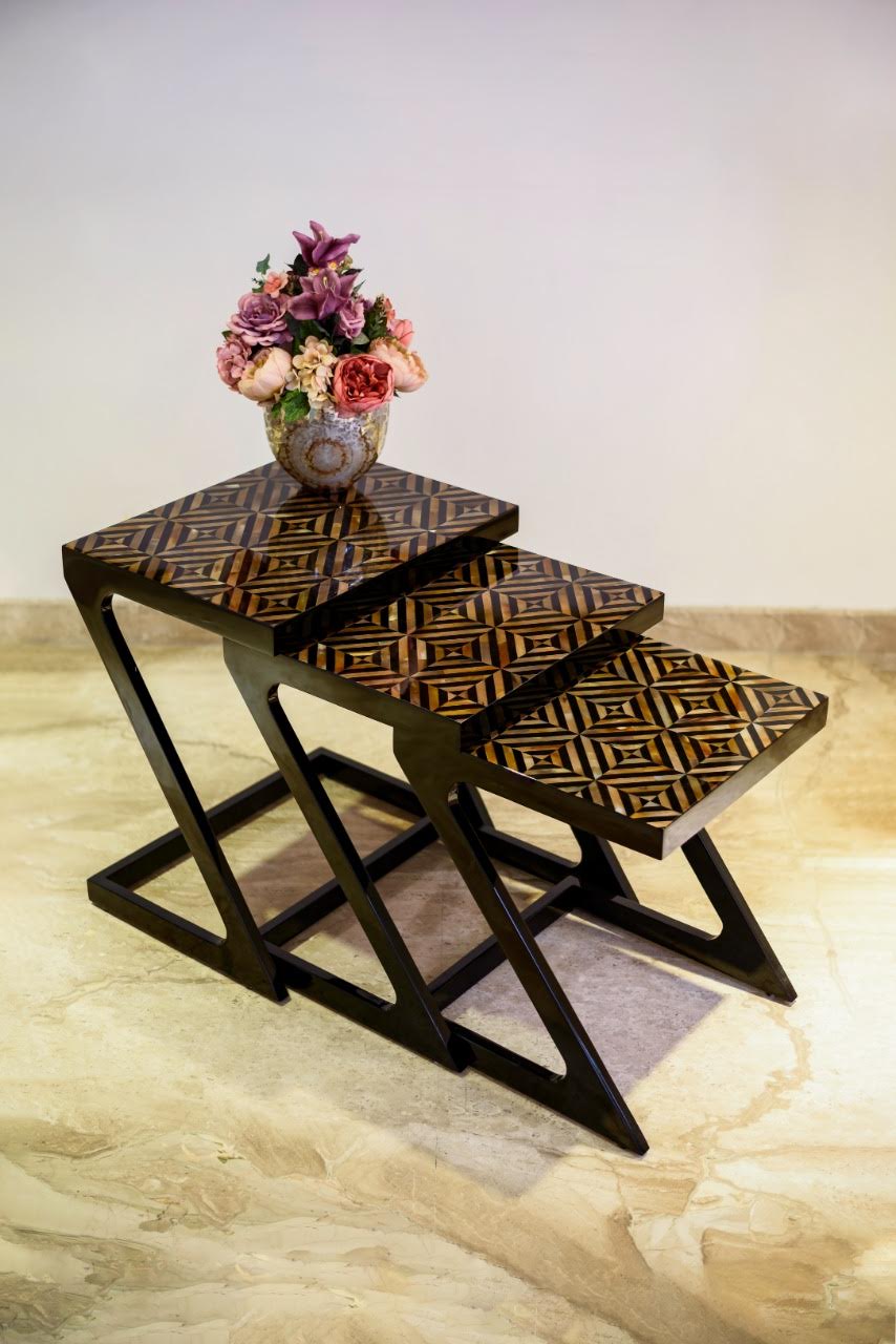 Bespoke Horn Lattice Nesting Tables