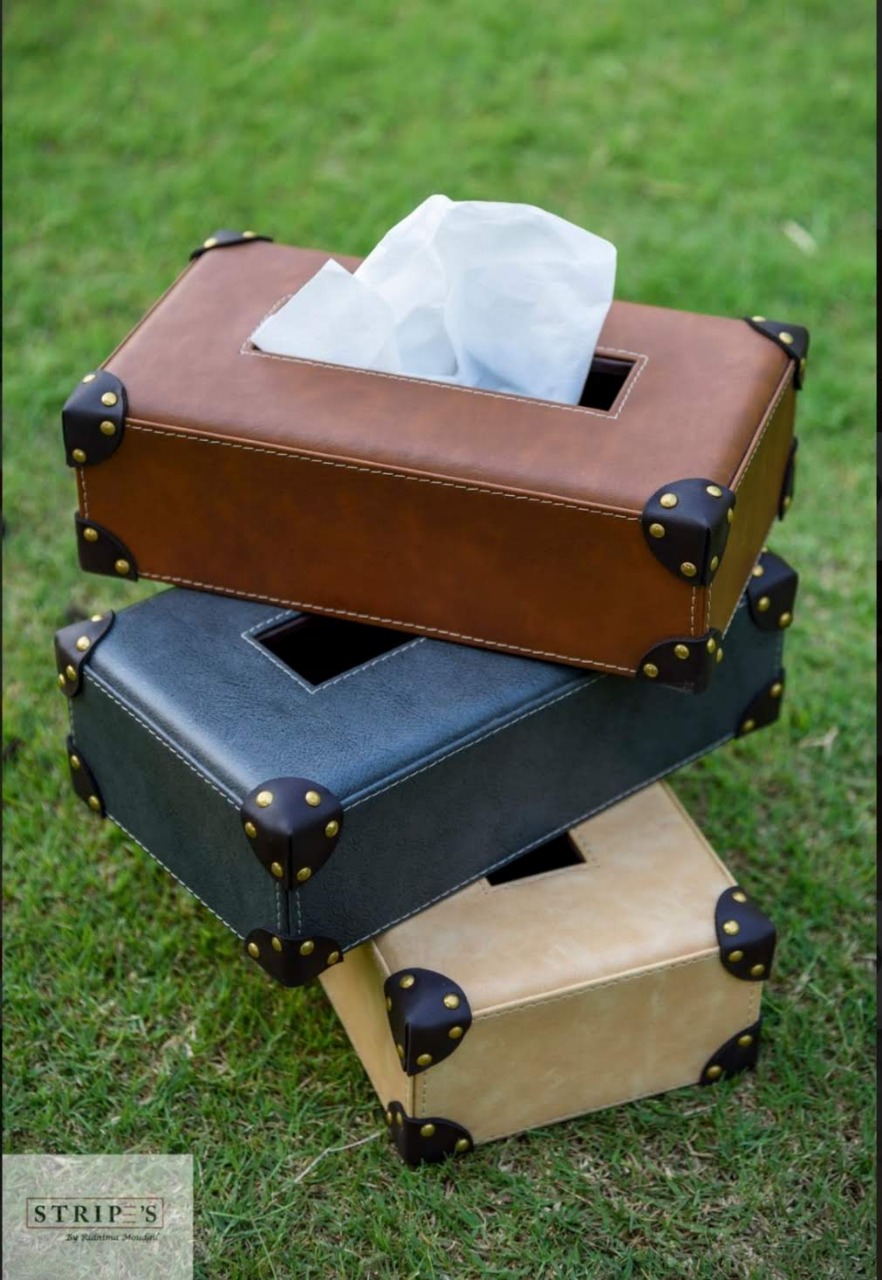Corner Stud Leather Tissue Box